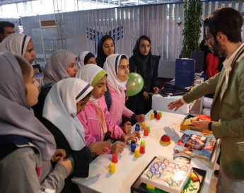 بازدید دانش آموزان و دانشجویان استان خراسان رضوی از نمایشگاه “پژوهش و فناوری”