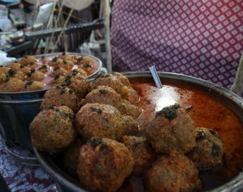 خوشمزه های سنتی در”نمایشگاه گردشگری، هتلداری و صنایع دستی”