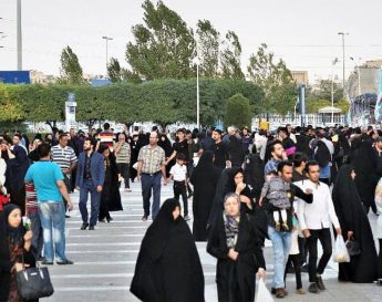 گزارش تصویری از نمایشگاه فروش پاییزه و عرضه مستقیم کالای تنظیم بازار شهر مشهد